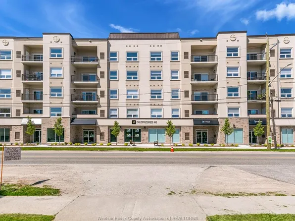 1740 Sprucewood Ave #201, Lasalle, ON N9J 1X6