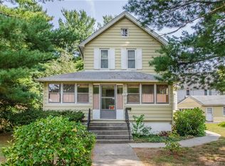298 School St, Jeffersontown, CT 06108