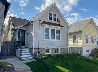 2727-27A N Pierce St, Milwaukee, WI 53212