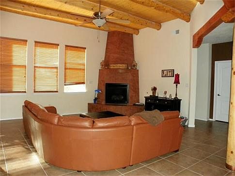 5th image of 8931 Winncrest Trl NW