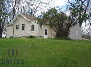 7660 Correctionville Rd, Lawton, IA 51030