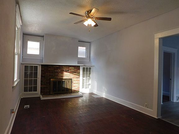 4th image of 1620 Shadewood Ave