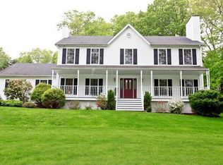 7 Briar Ct, Putnam Valley, NY 10579