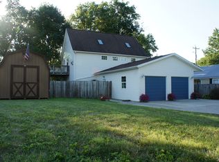59 Island View Dr, Buckeye Lake, OH 43008