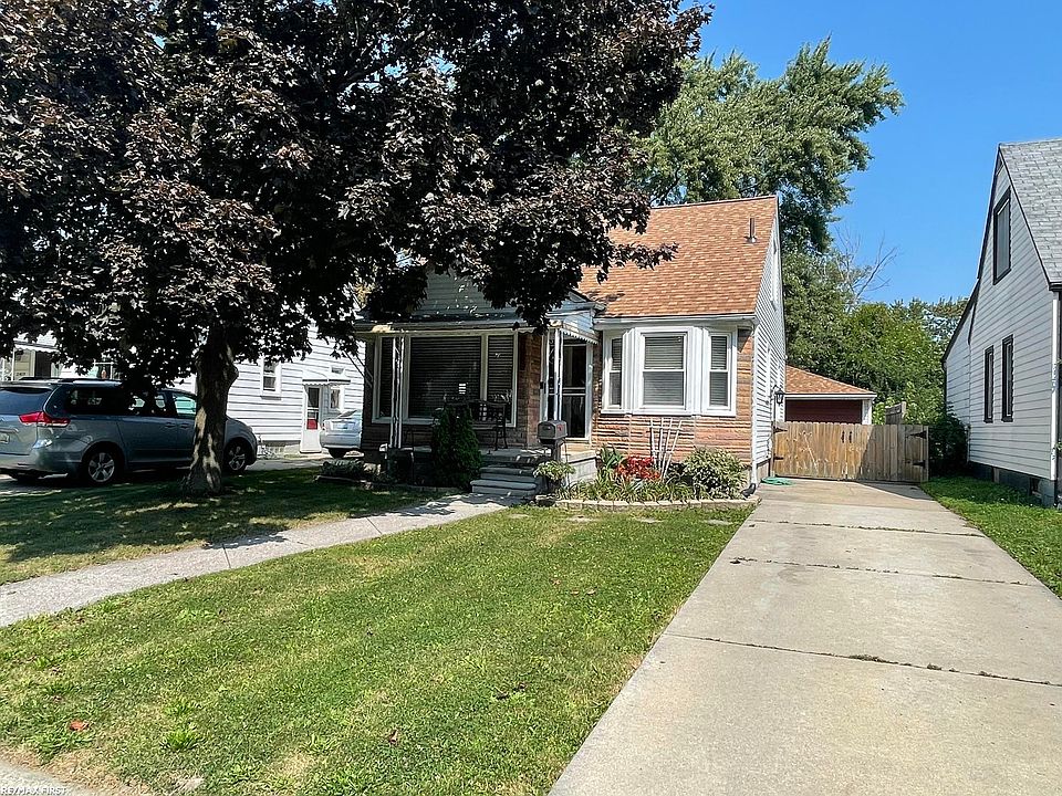1st image of 21619 Colony St