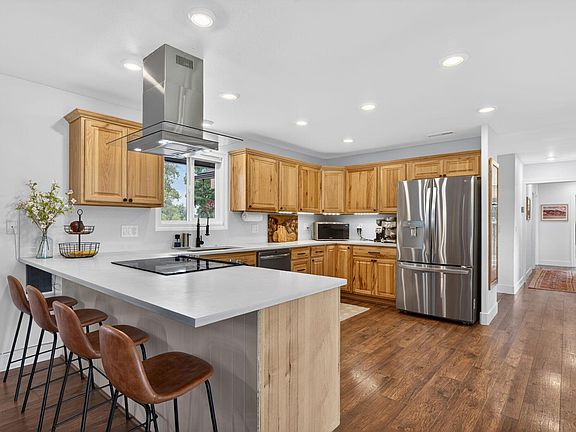 5th image of 63235 Anika Ln