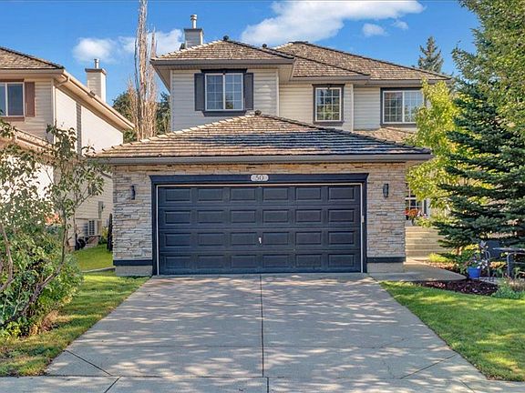 2nd image of 50 Springbank Cres SW