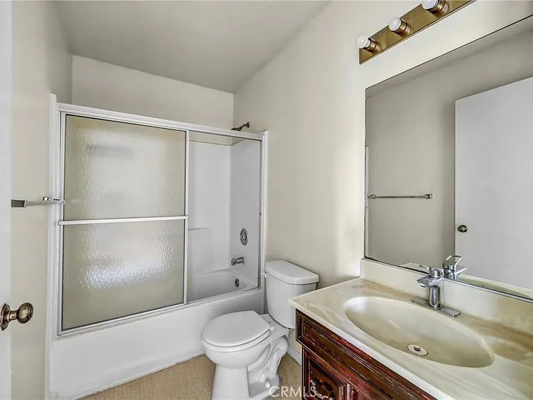 1836 N Allen Ave — Photo 19