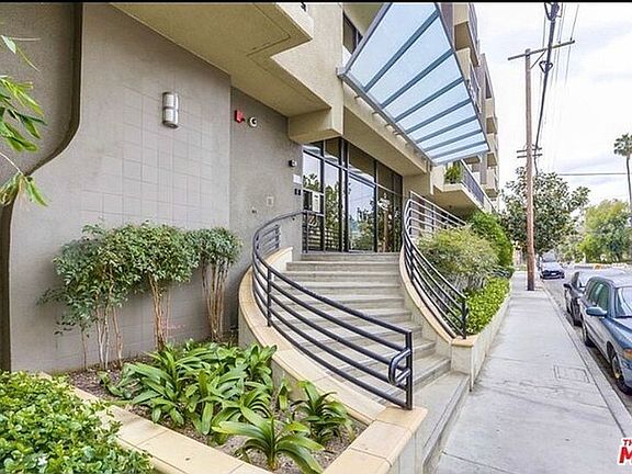 2nd image of 7320 Hawthorn Ave APT 316