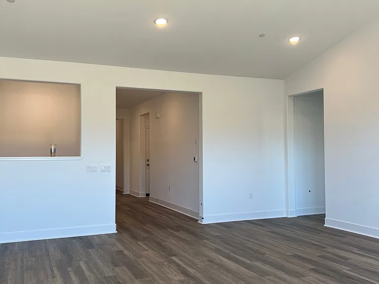 1840 Vincent Dr — Photo 26