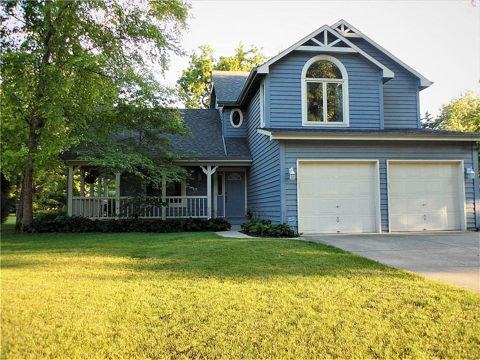 1st image of 907 E Cragmont Dr