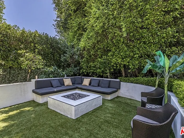 8516 Franklin Ave — Photo 25