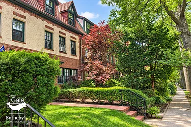 273 Burns Street, #3