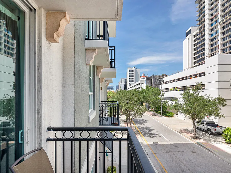 600 S Dixie Hwy #257 — Photo 12