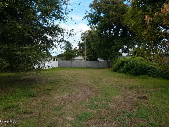 204 N 14th Street, Morehead City, NC 28557