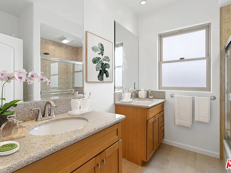 24221 Madison St #B — Photo 11