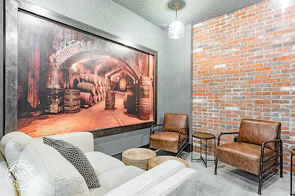 Rented by MySpaceNYC | media 29