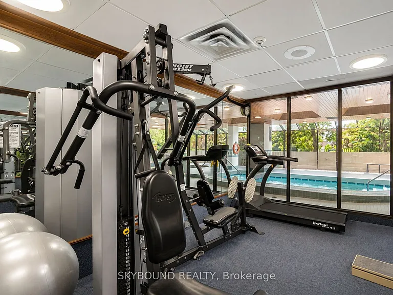 1360 Rathburn Rd E #1705 — Photo 33