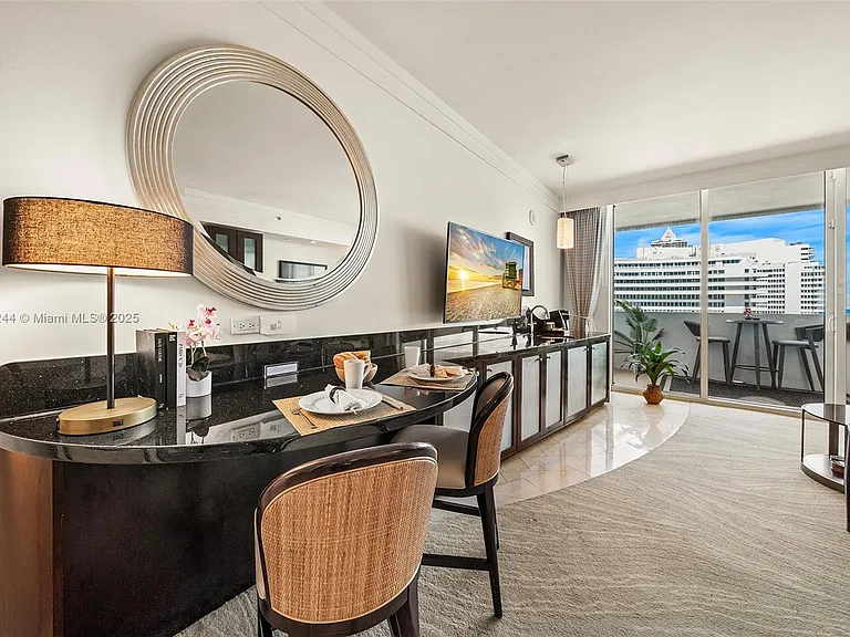 4391 Collins Ave #802 — Photo 3