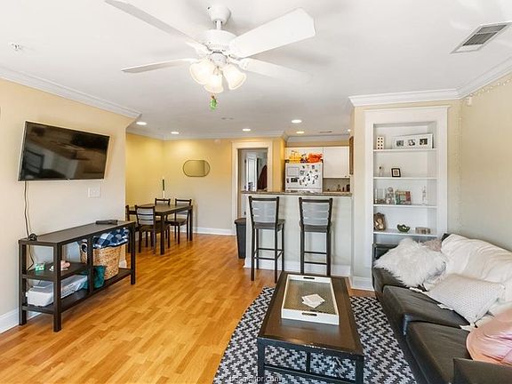 5th image of 1725 Harvey Mitchell Pkwy S APT 1528