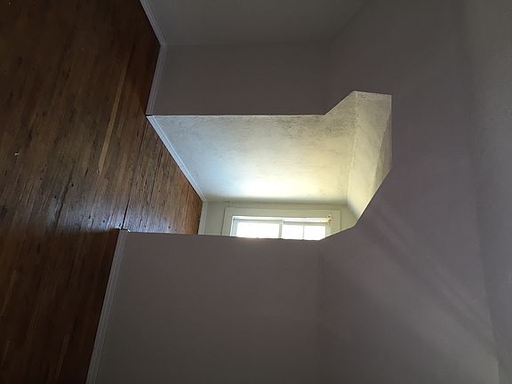 218 Carr Bedroom 2_12152015