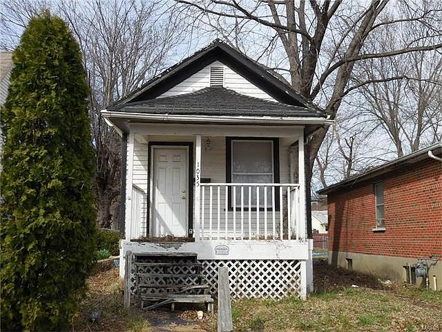 1st image of 1035 Garth Ave