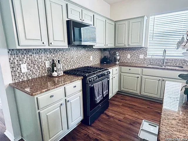 211 Mirror Lk — Photo 13