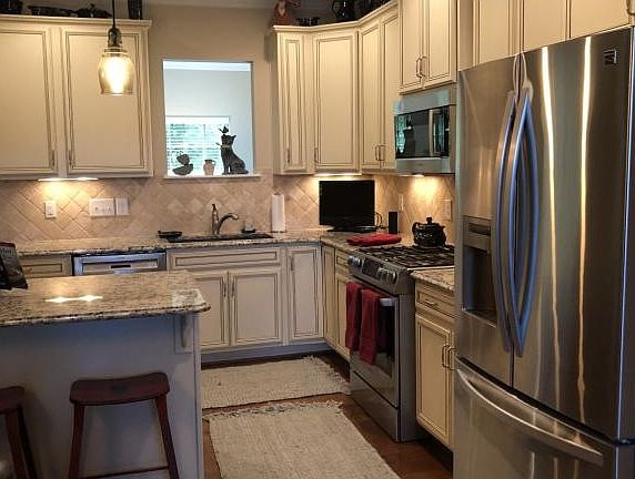 4th image of 313 Olsen Dr