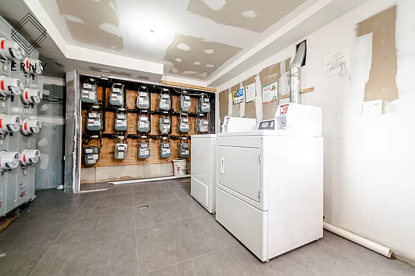 Rented by ERNY LLC | media 10