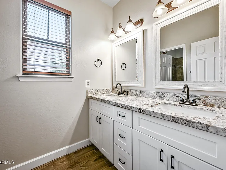 15340 W Dahlia Dr — Photo 29
