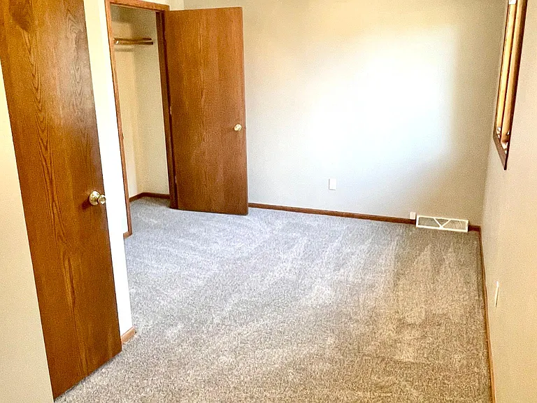 499 Quinlan Ct — Photo 13