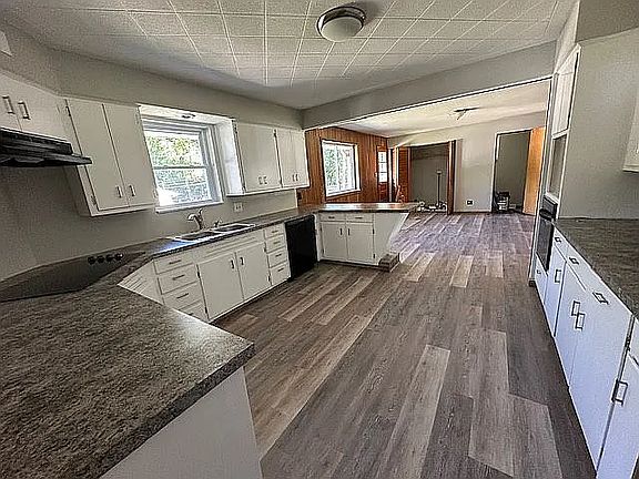 3rd image of 1020 N Missouri Ave