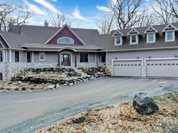 19155 263rd St, Shafer, MN 55074