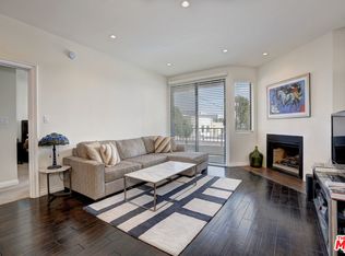 660 Sweetzer Ave #207, Los Angeles, CA 90048