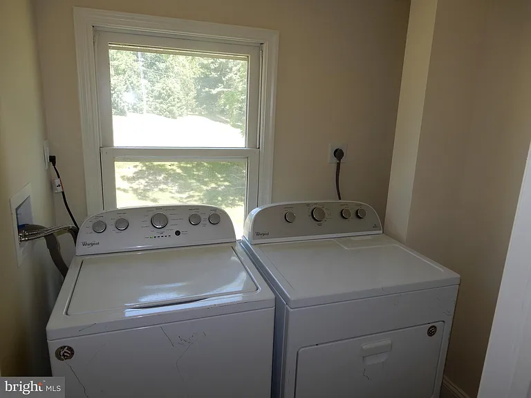 691 Stoneyford Rd #A — Photo 38