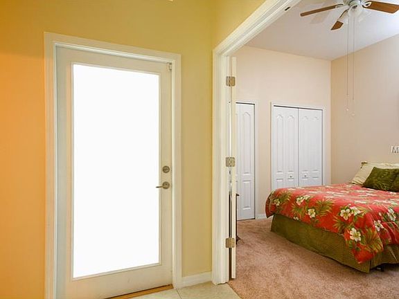 4th image of 18310 Holland House Loop