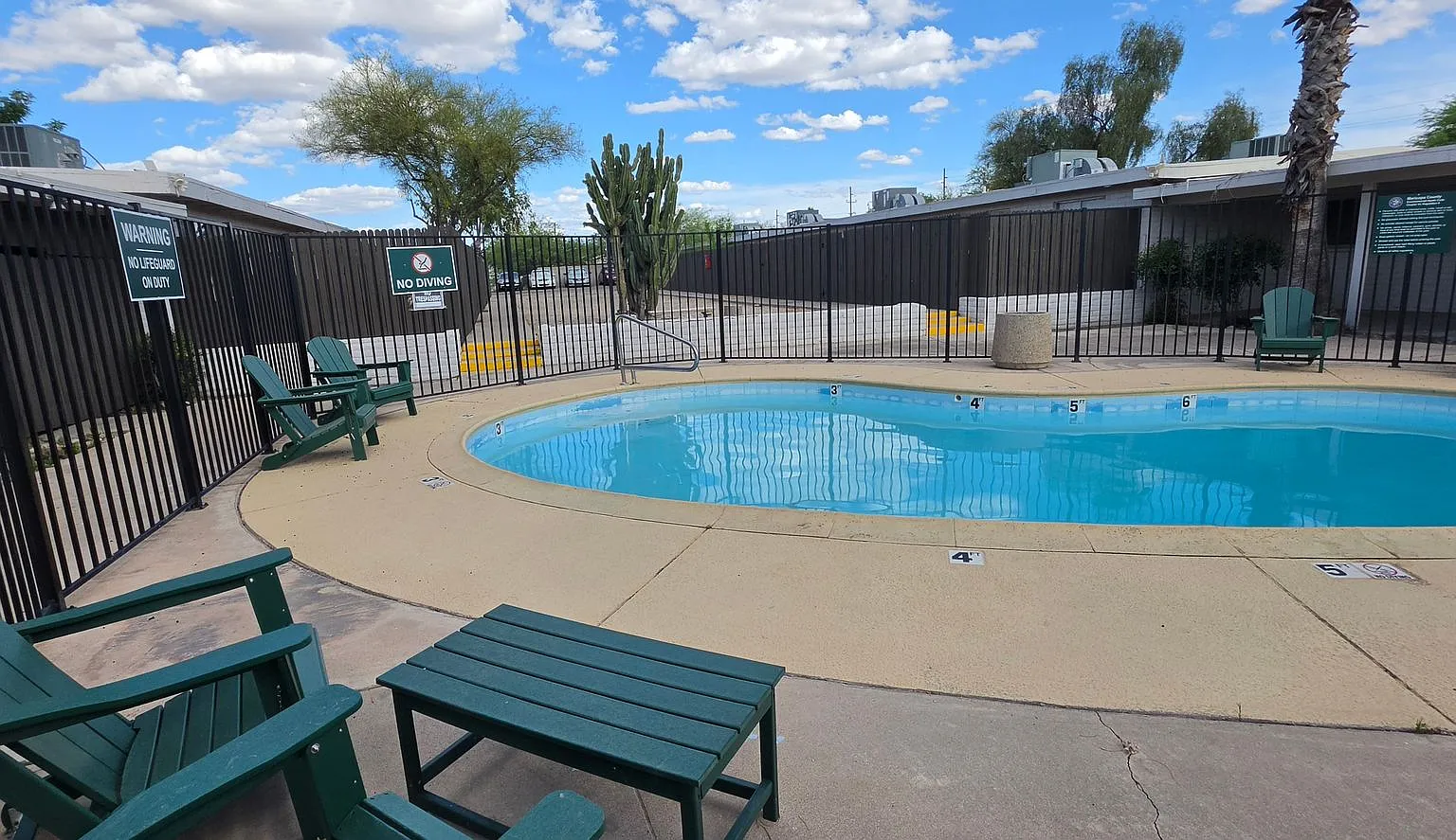 Oakwood Terrace **1 MONTH FREE MOVE IN SPECIAL — Photo 4