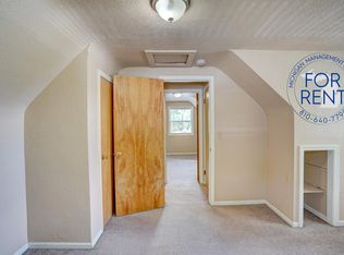 4510 Milton Dr, Flint, MI 48507