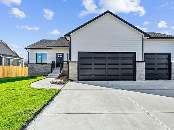 2nd image of 2121 E Cedar Tree St