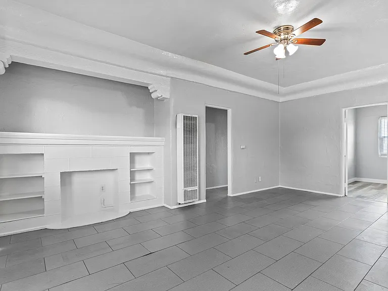 820 Lime Avenue — Photo 1