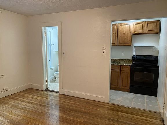 3rd image of 100 Washington St APT 12