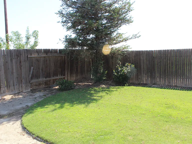 12111 Great Country Dr — Photo 8