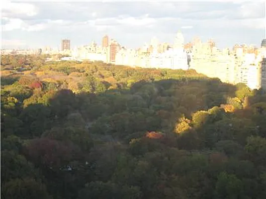Rented by Keller Williams NYC | media 39