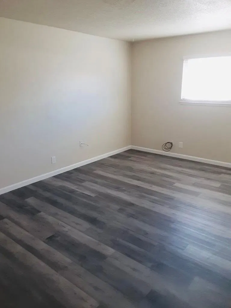 3305 Mensch Court — Photo 4