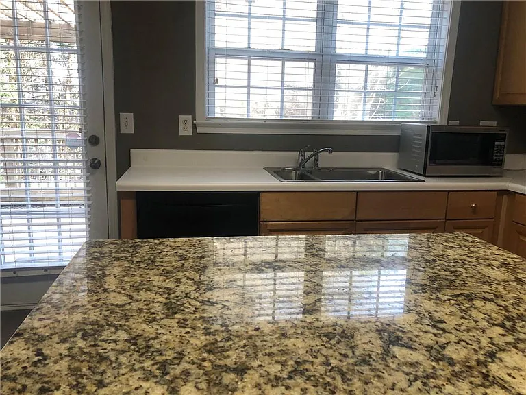 5871 Haterleigh Dr — Photo 10