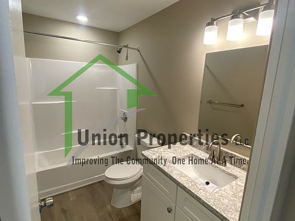 3rd image of 2717 Electric Ave