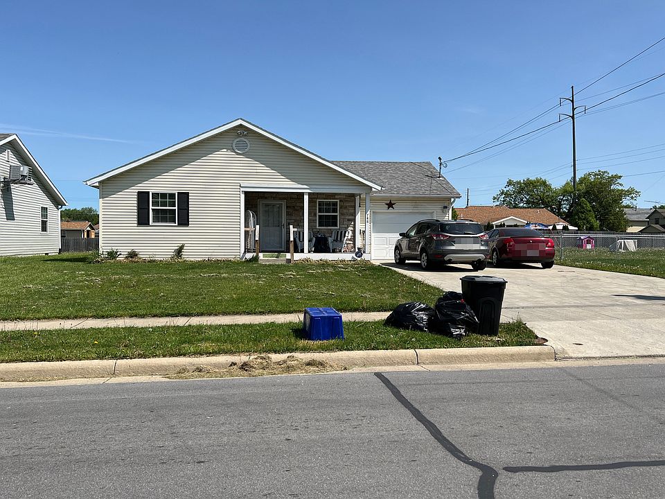 1st image of 748 Woodrow Ave