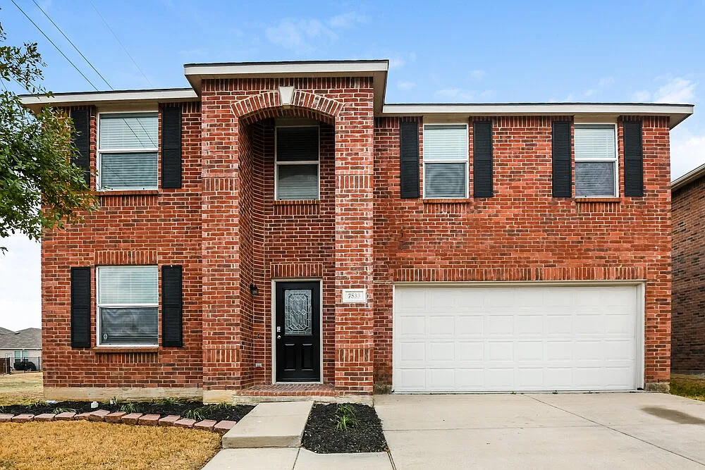 4 bed, 2.5 bath, 2885 sqft, $3,830 — Photo 1