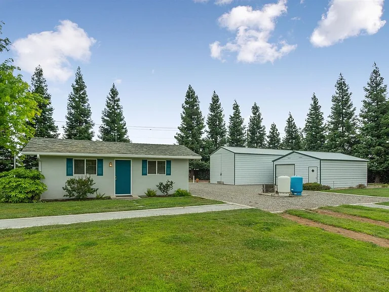10521 N Minnewawa Ave — Photo 23