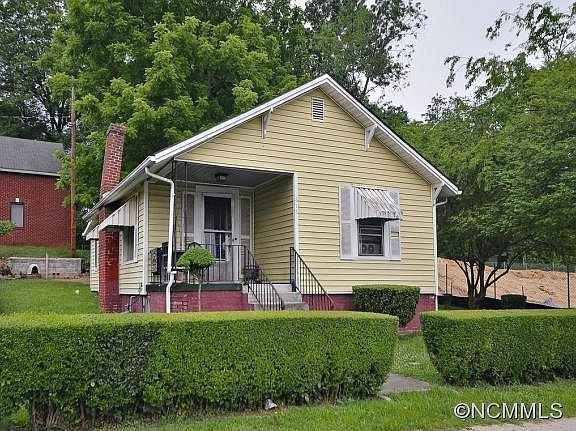 1st image of 615 N Oak St